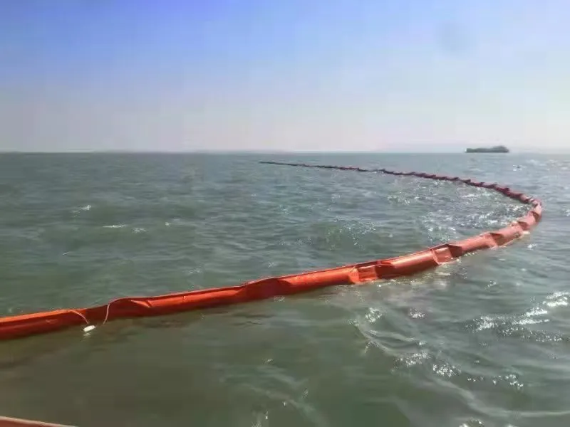 জলীয় পরিবেশের জন্য পারমিটেবল জলবাহী ভাসমান সিল্ট পর্দা পরিবেশ বান্ধব তেল ছড়িয়ে পড়া বুম পিভিসি ভাসমান সিল্ট পর্দা 12