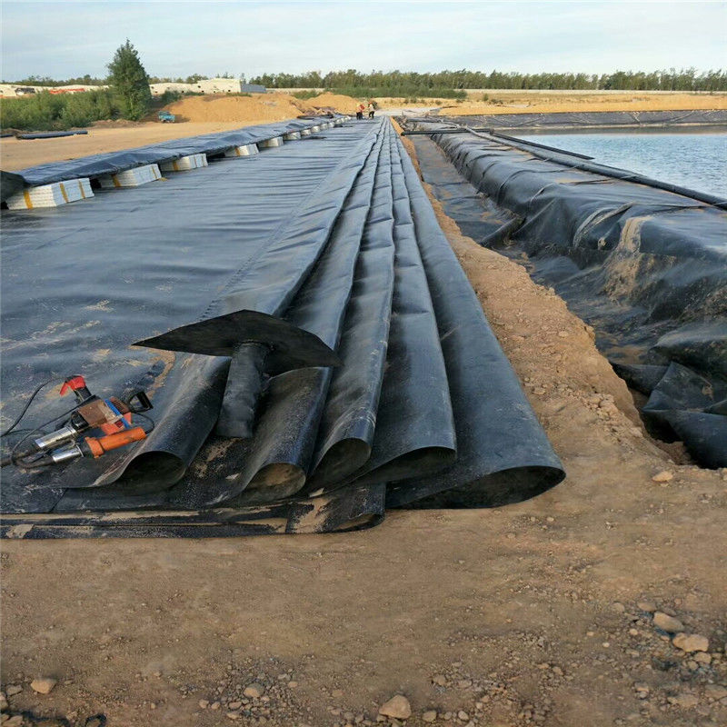 0.3mm/0.5mm/0.75mm/1mm/1.5mm/2mm কালো ঝিল্লি প্লাস্টিকের শীট এইচডিপিই এলডিপিই এলএলডিপিই ভার্জিন জিওমেমব্রেন লিনার ফিশ ফিশের জন্য