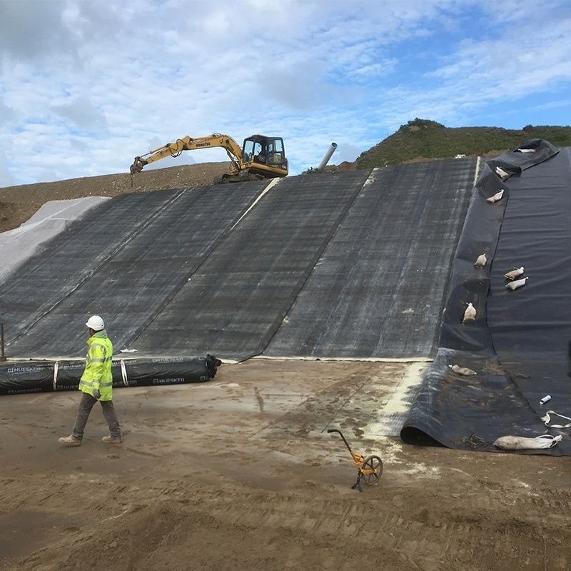 স্থিতিশীল এইচডিপিই কালো জিওমেমব্রেন পুকুরের লিনার 0.5 মিমি 2 মিমি সার্কুলার ফিশ ট্যাঙ্ক, অ্যাকোয়াকলচার ওয়াটার ট্যাঙ্ক এবং বাঁধ জলরোধী অ্যাপ্লিকেশনগুলির জন্য